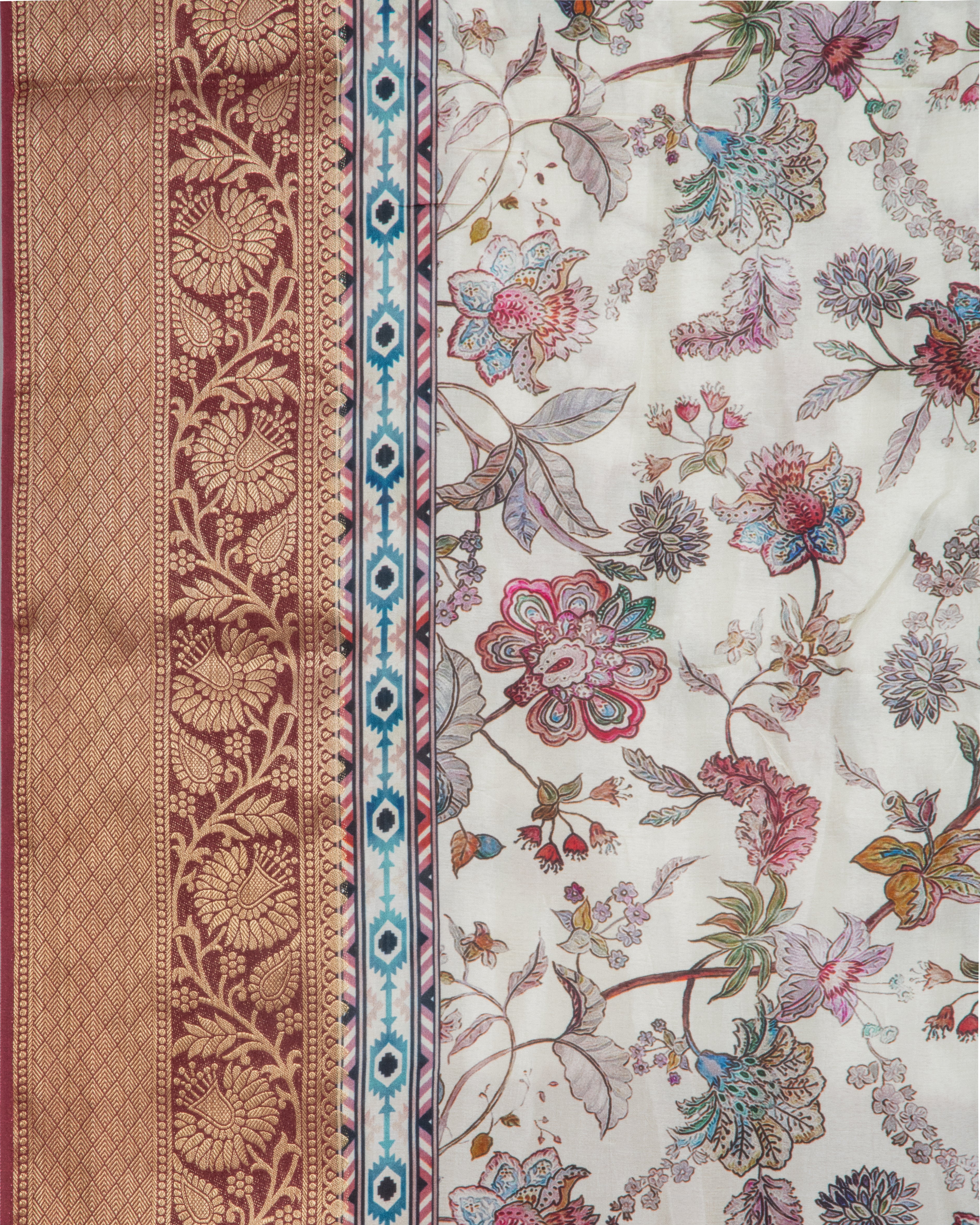 DolaSilkCreamColourFloralSaree3