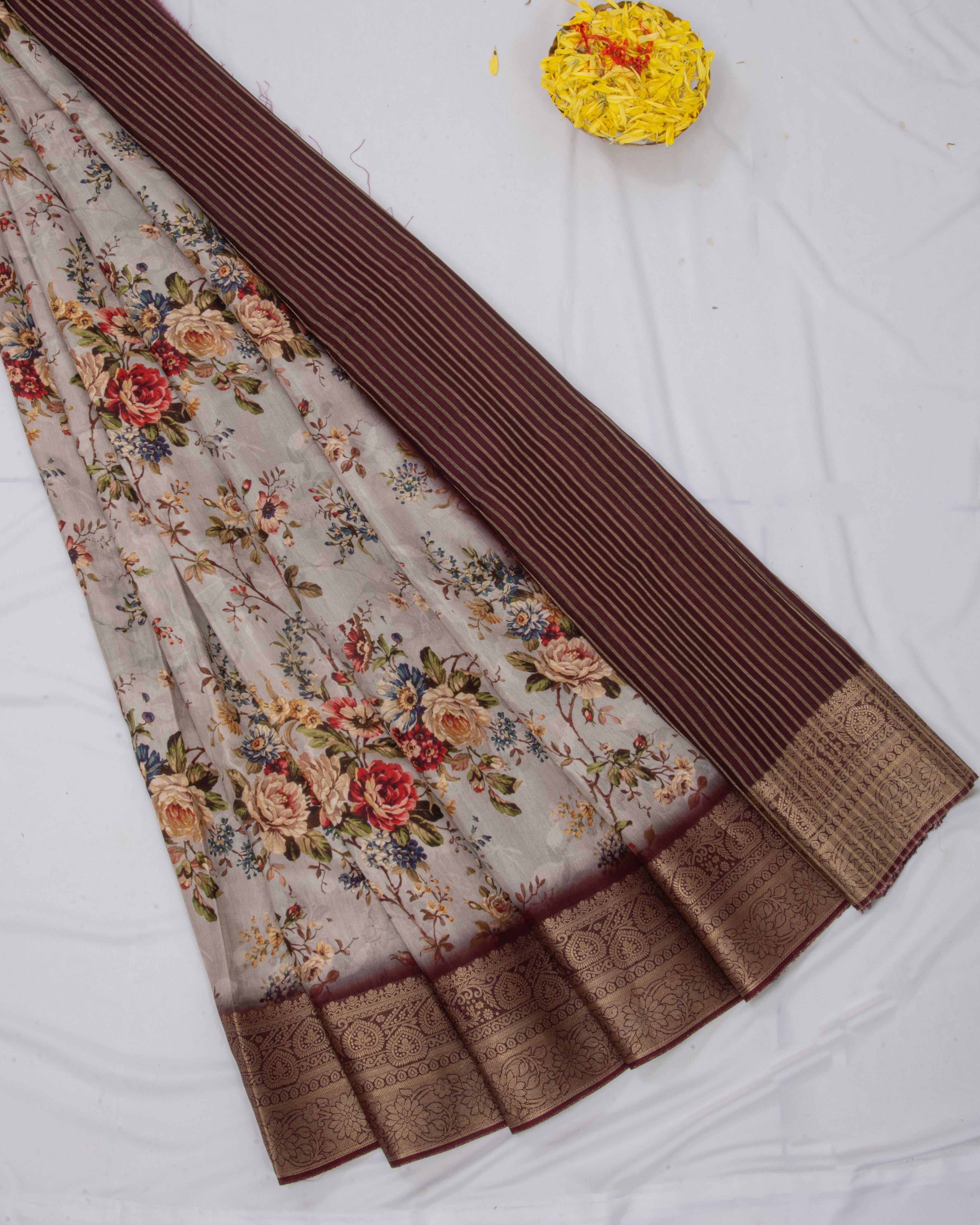 DolaSilkLightGreyFloralSareeCopyofDC04_1