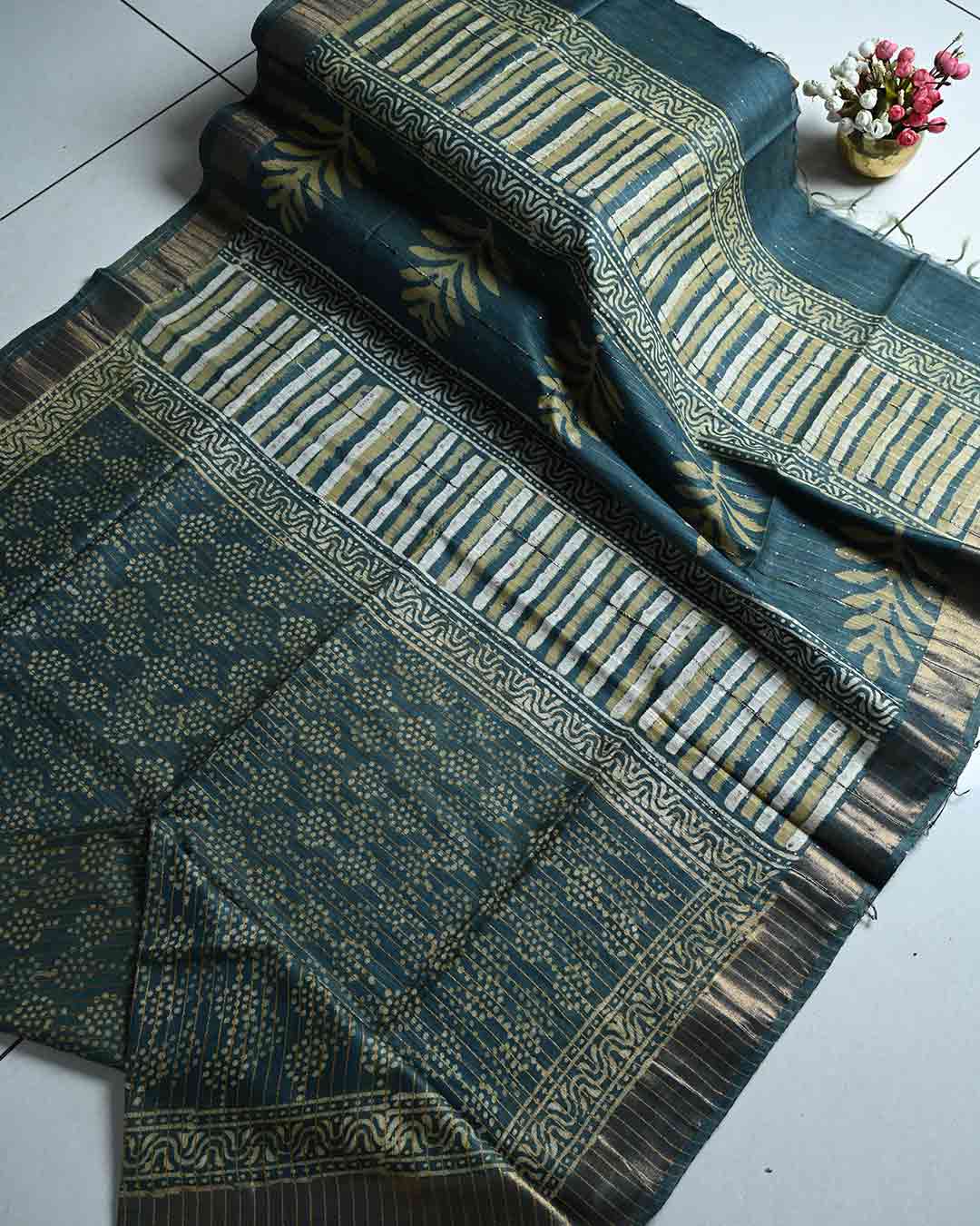 Khadi Silk Bathik Dot Print Saree