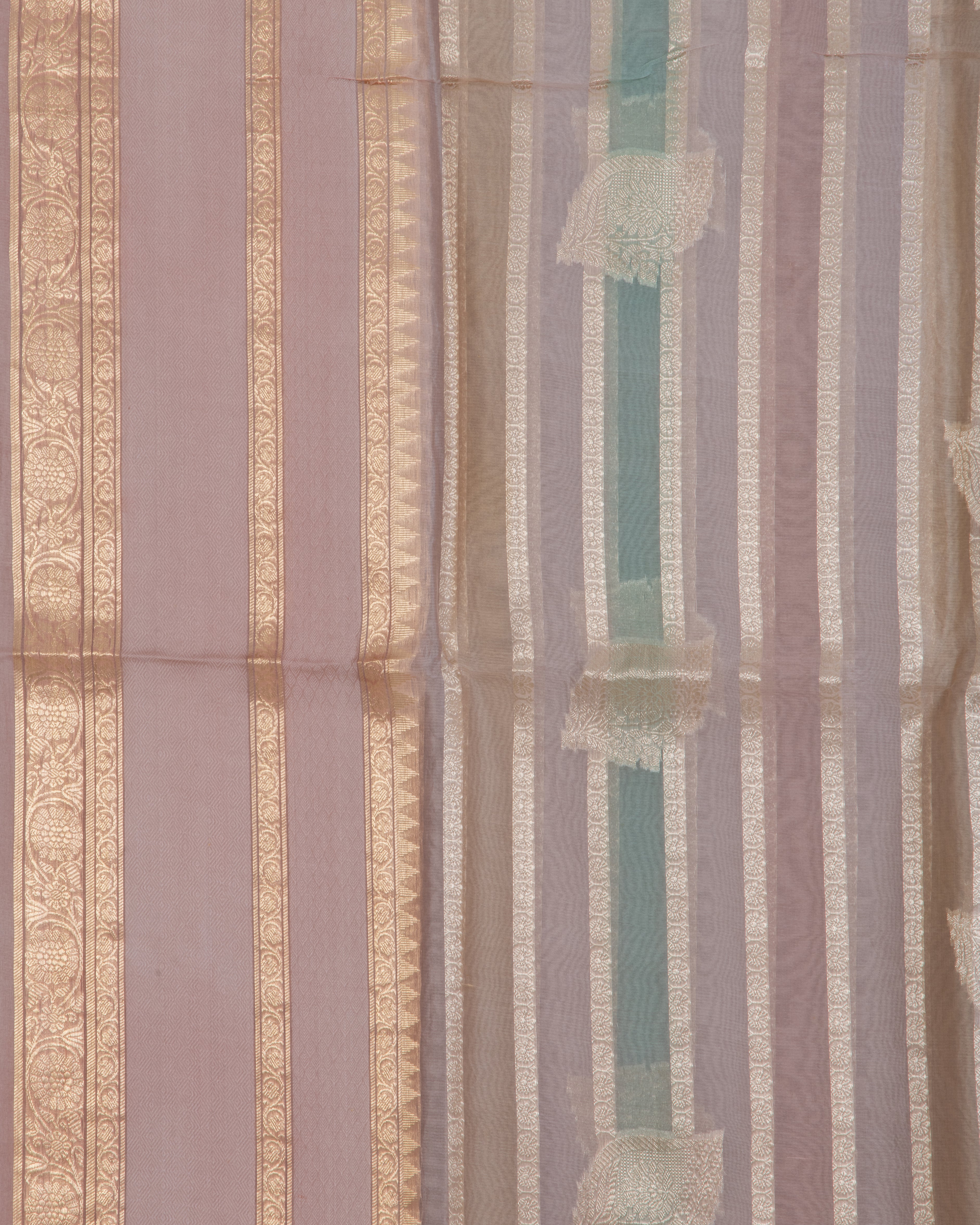 OrganzaPastelPinkAntiqueZariSaree-2