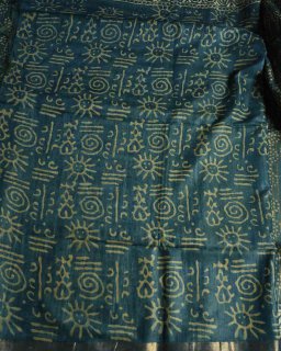 Khadi Silk Bathik Dot Print Saree