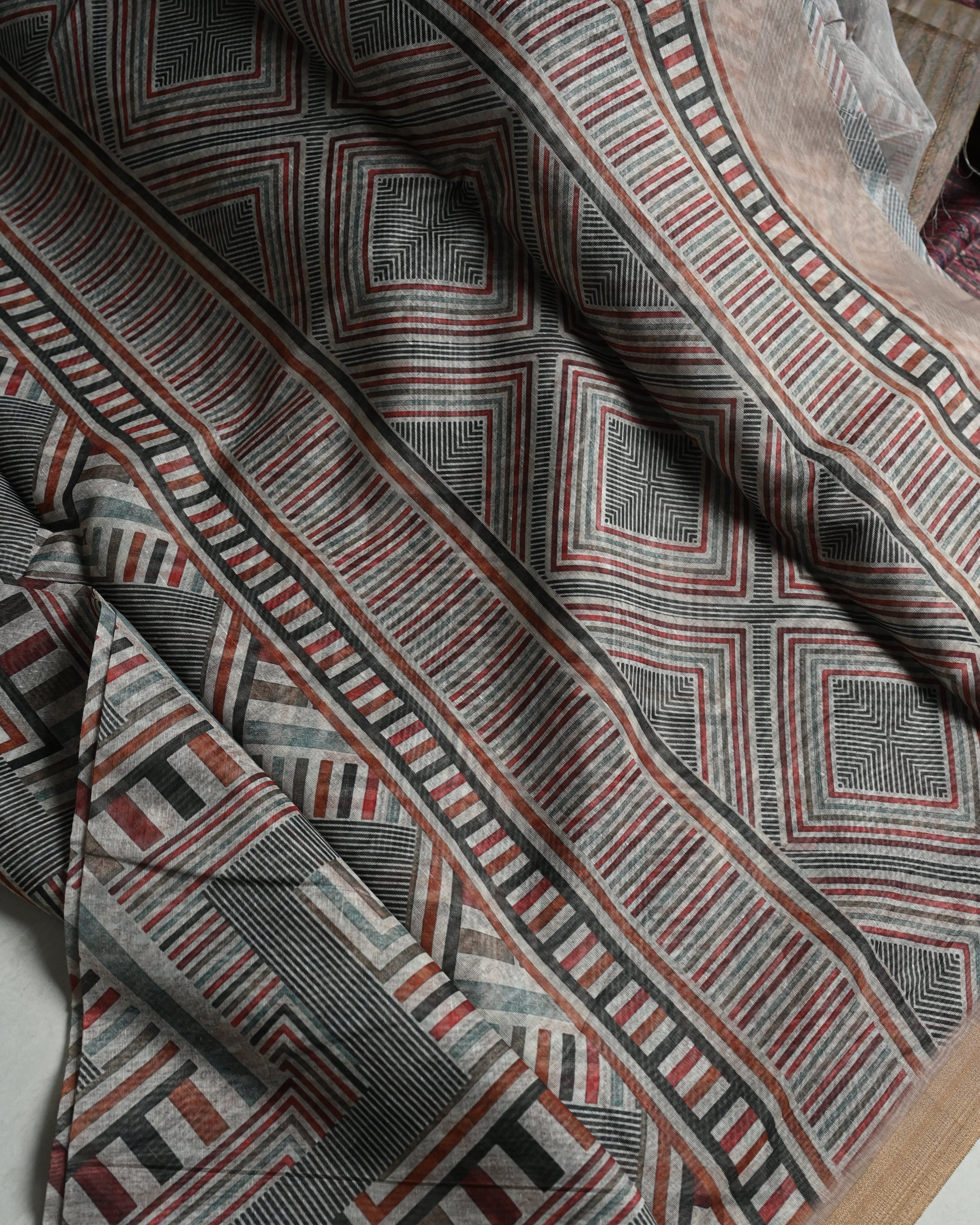 Linen Digital Geometric Print Saree