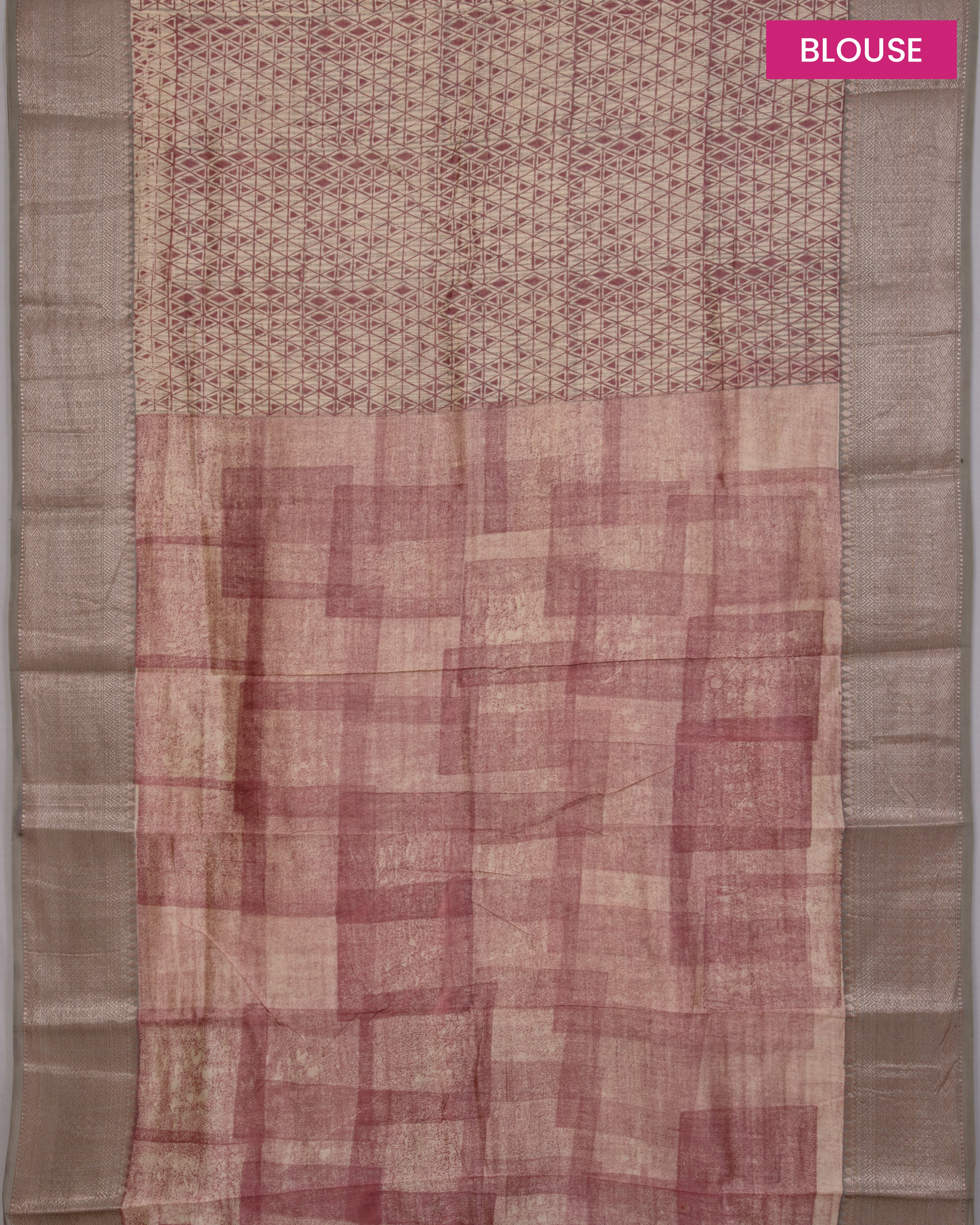 MungaSilkBeigeGeometricPrintSaree_4f2a6c7d-5c1e-48ea-a13b-1c784eda418a