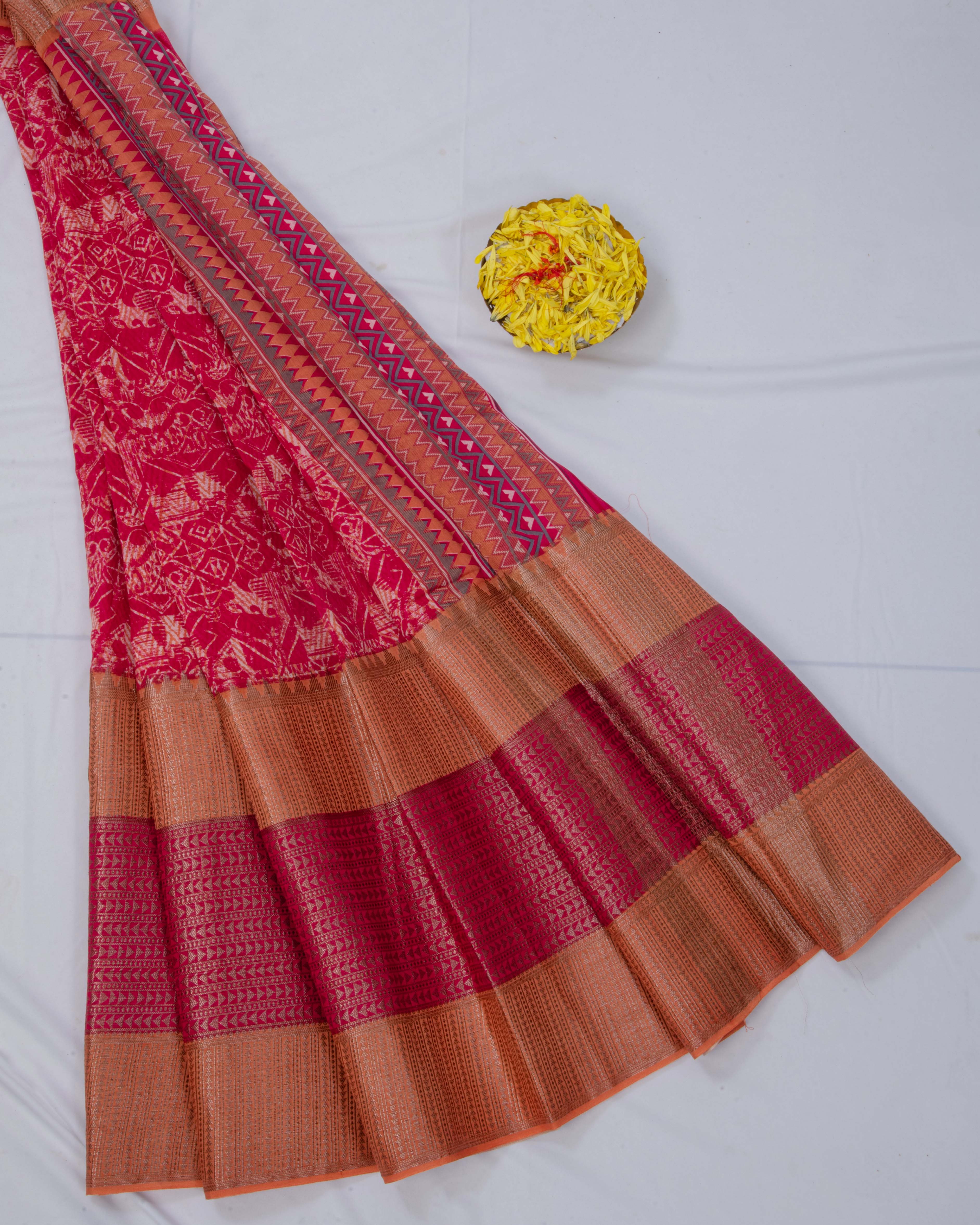 MungaSilkPinkGeometricPrintSaree