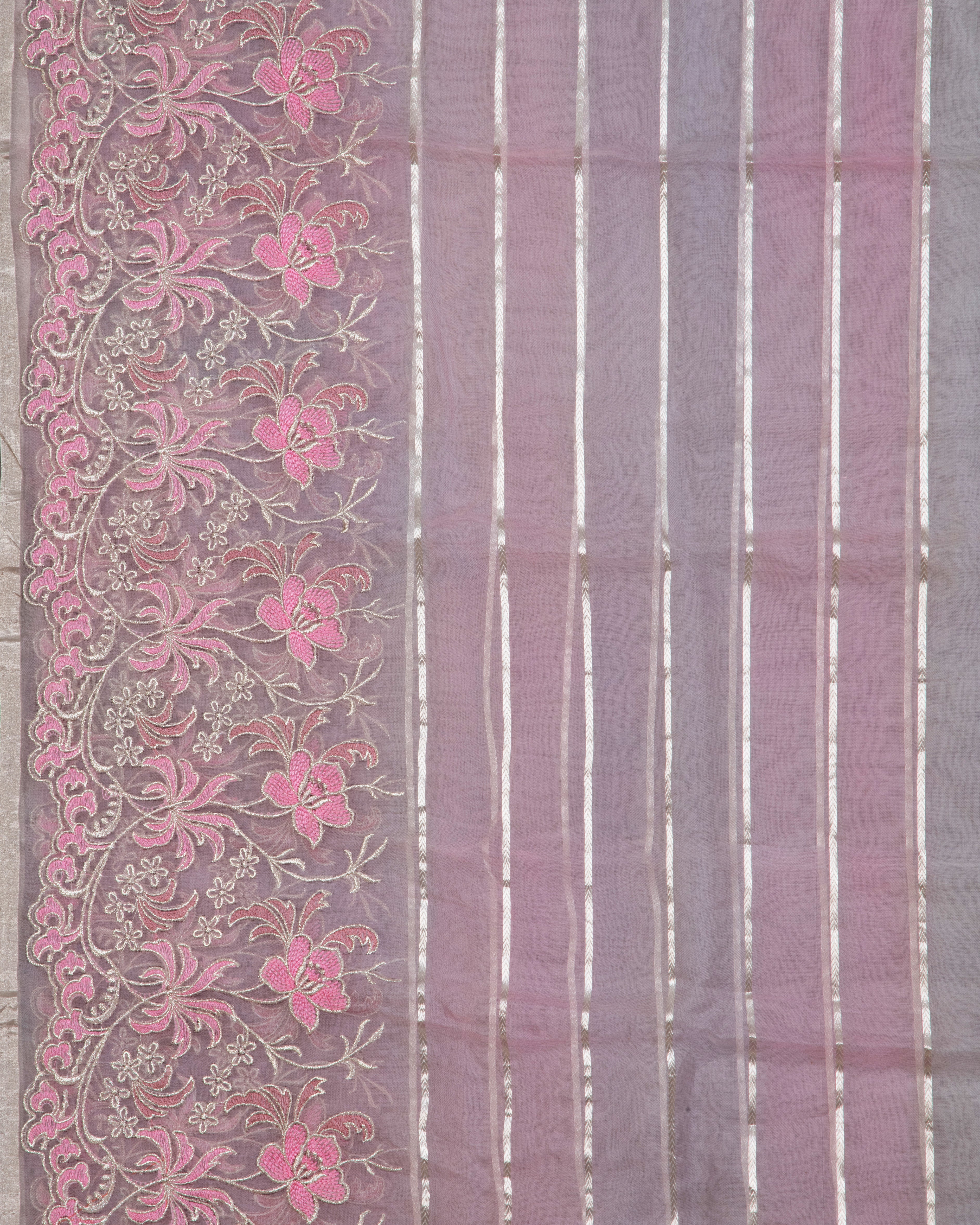 OrganzaBabyPinkFloralEmbroiderySareeCopyofOS08_3_6a3a26fa-6b6c-494b-9748-833a7325b780