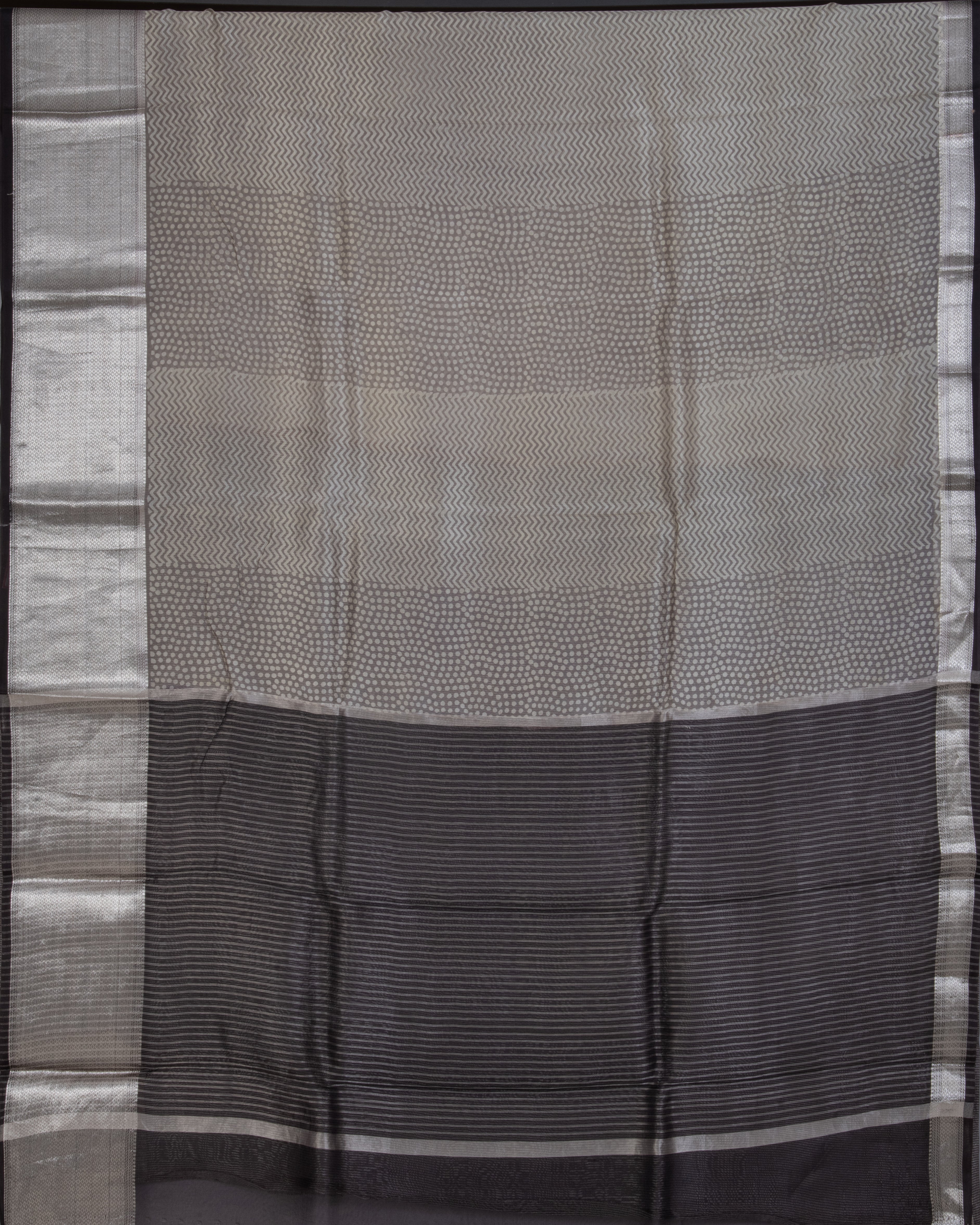 OrganzaLightMilitaryGeometricshapesaree-3