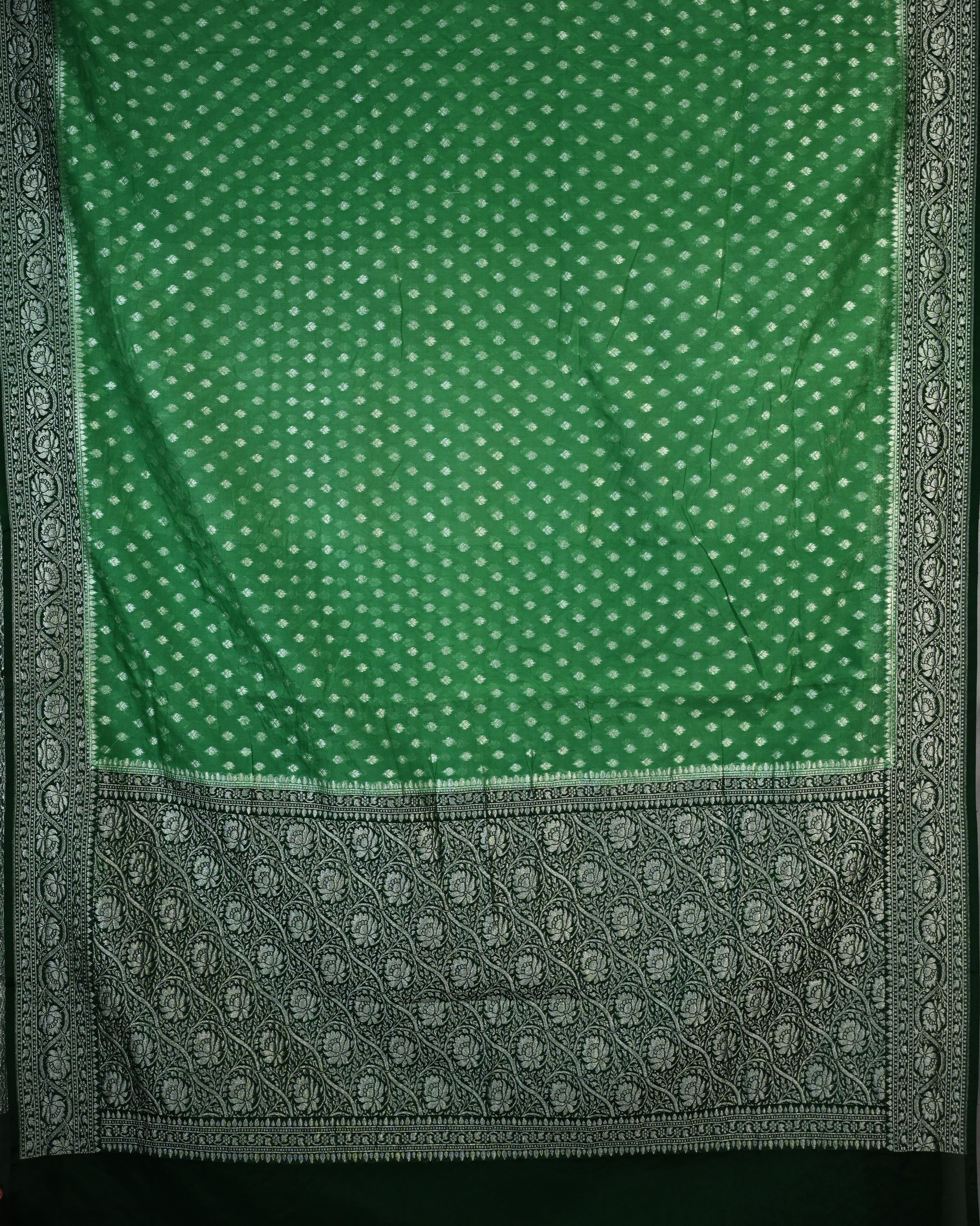 kora Georgette Green Buta Saree