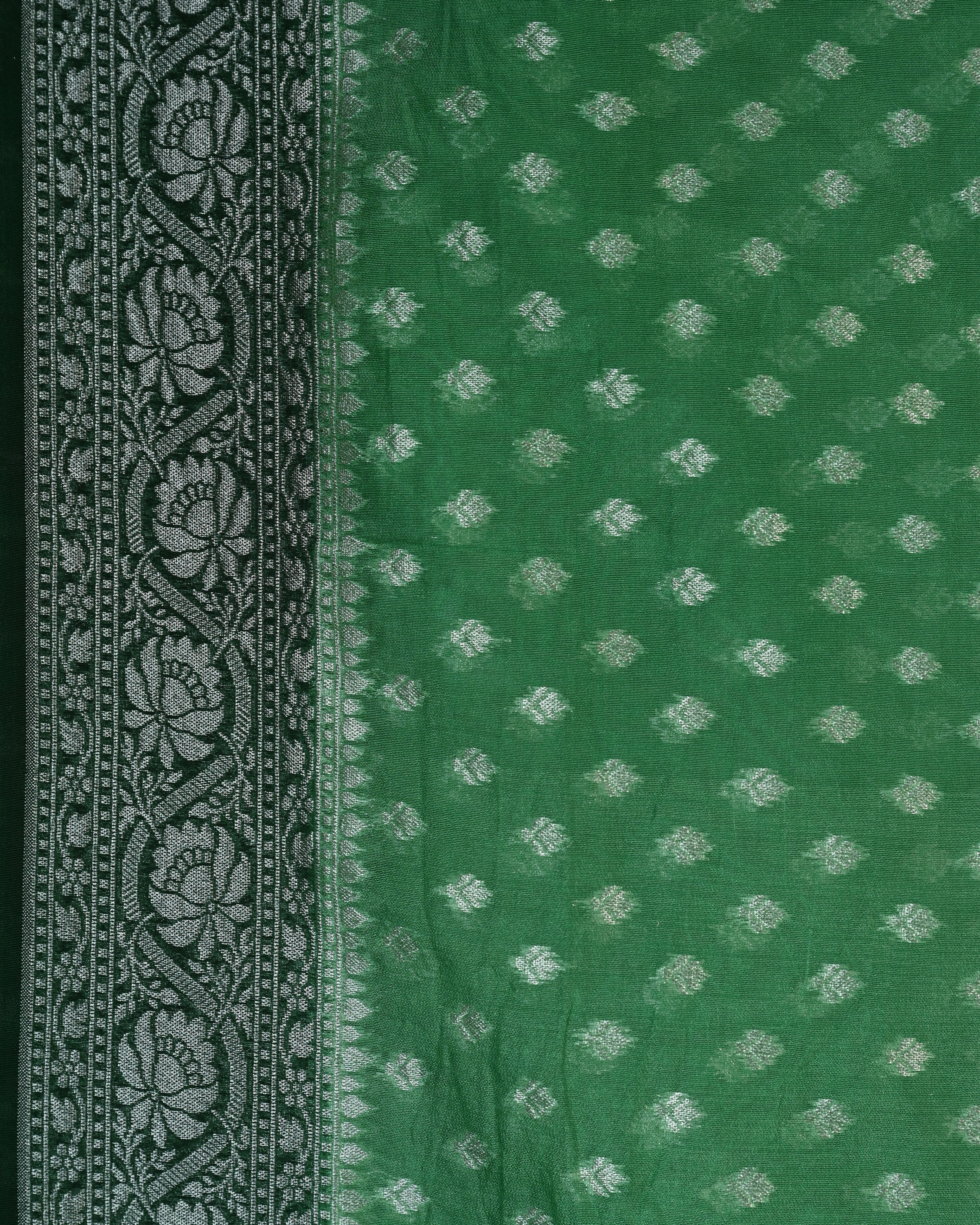 kora Georgette Green Buta Saree